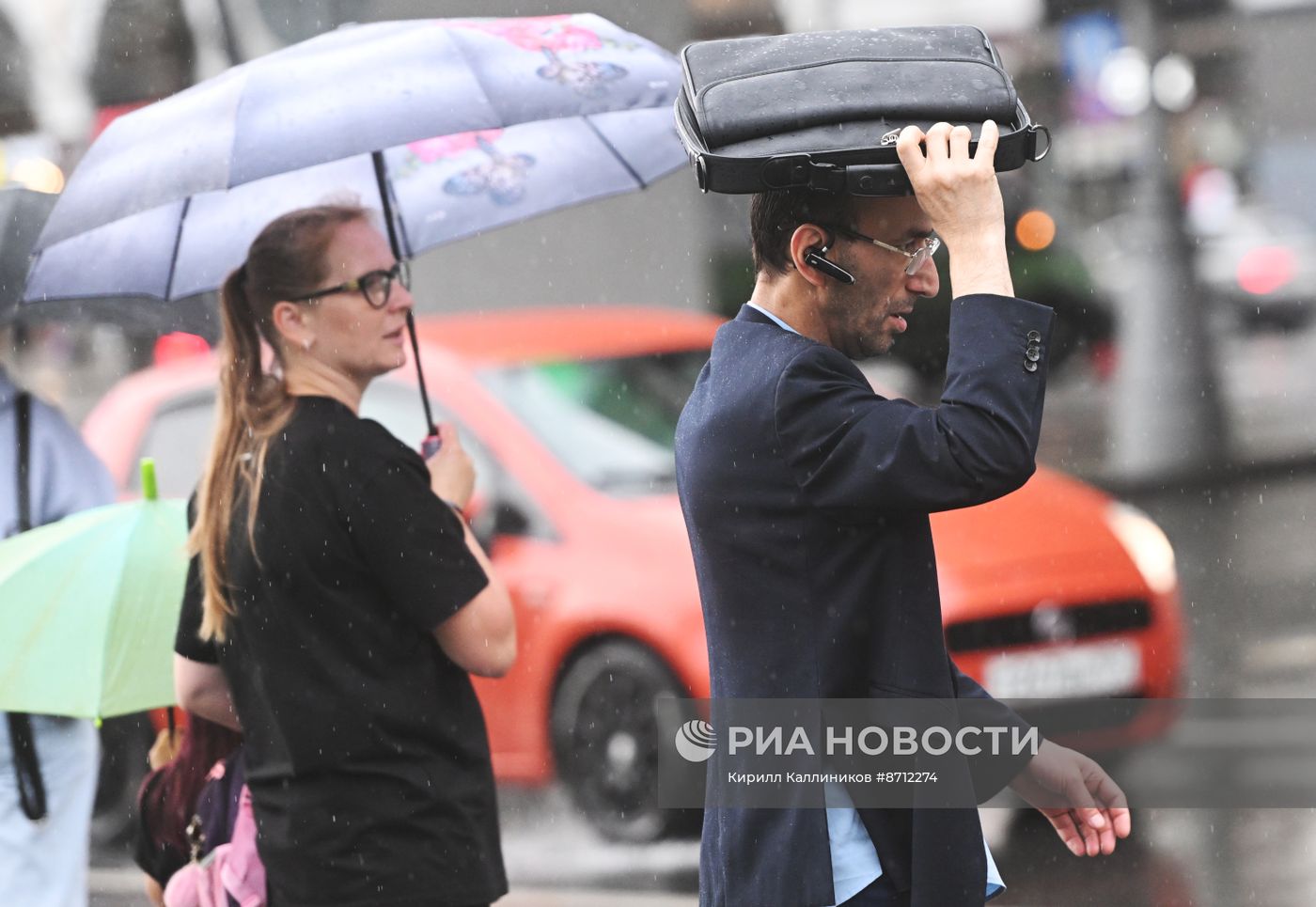 Сильный дождь в Москве