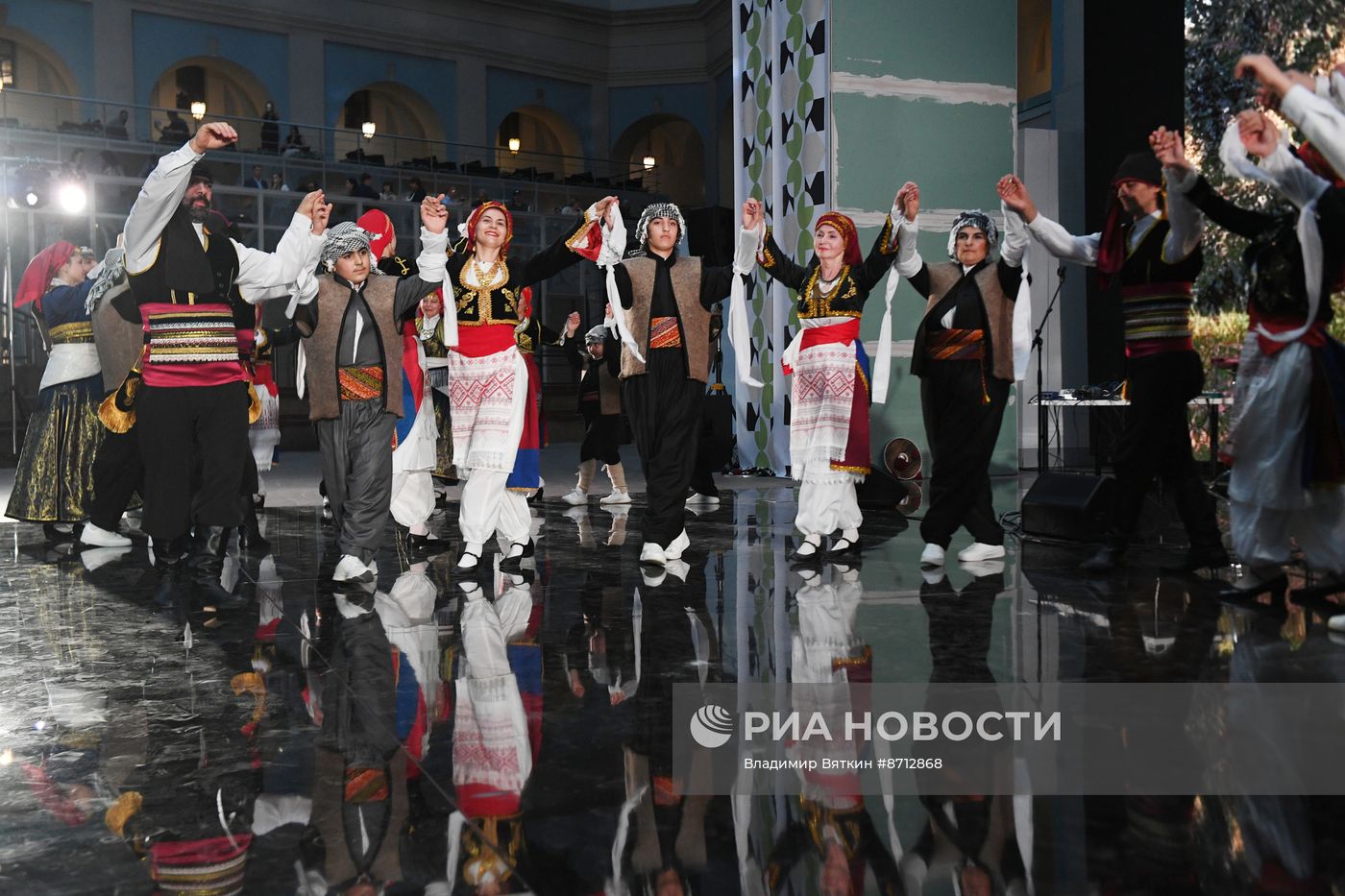 Открытие XIII Международного фестиваля искусств "Традиции и современность"