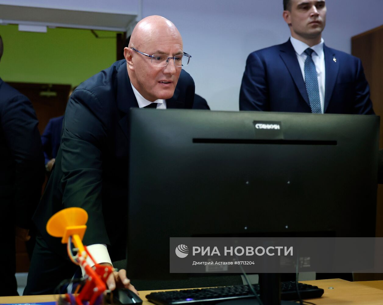 Премьер-министр Михаил Мишустин посетил МГТУ "СТАНКИН"