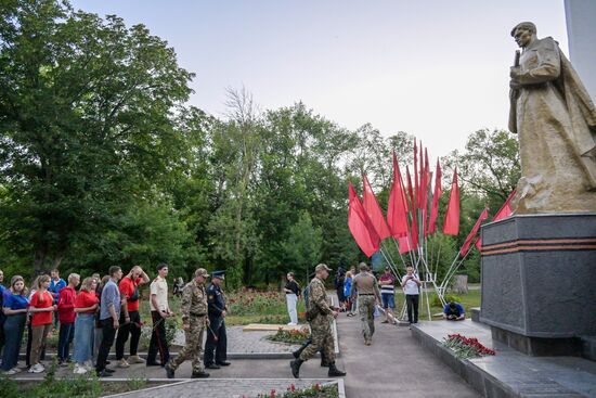 Акция "Свеча памяти" в Луганске
