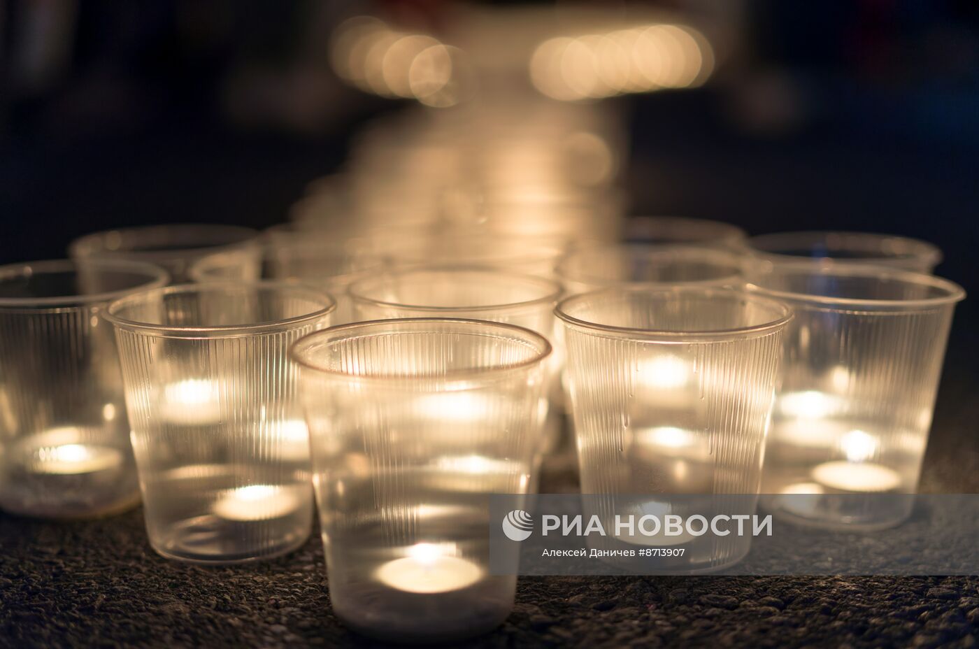 Акция "Свеча памяти" в Санкт-Петербурге