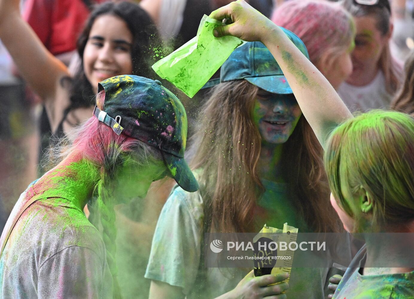 Фестиваль красок в Ростове-на-Дону