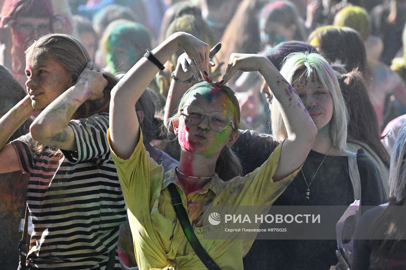 Фестиваль красок в Ростове-на-Дону