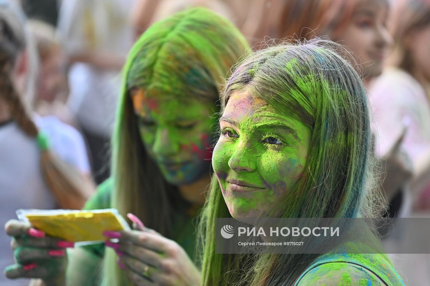 Фестиваль красок в Ростове-на-Дону