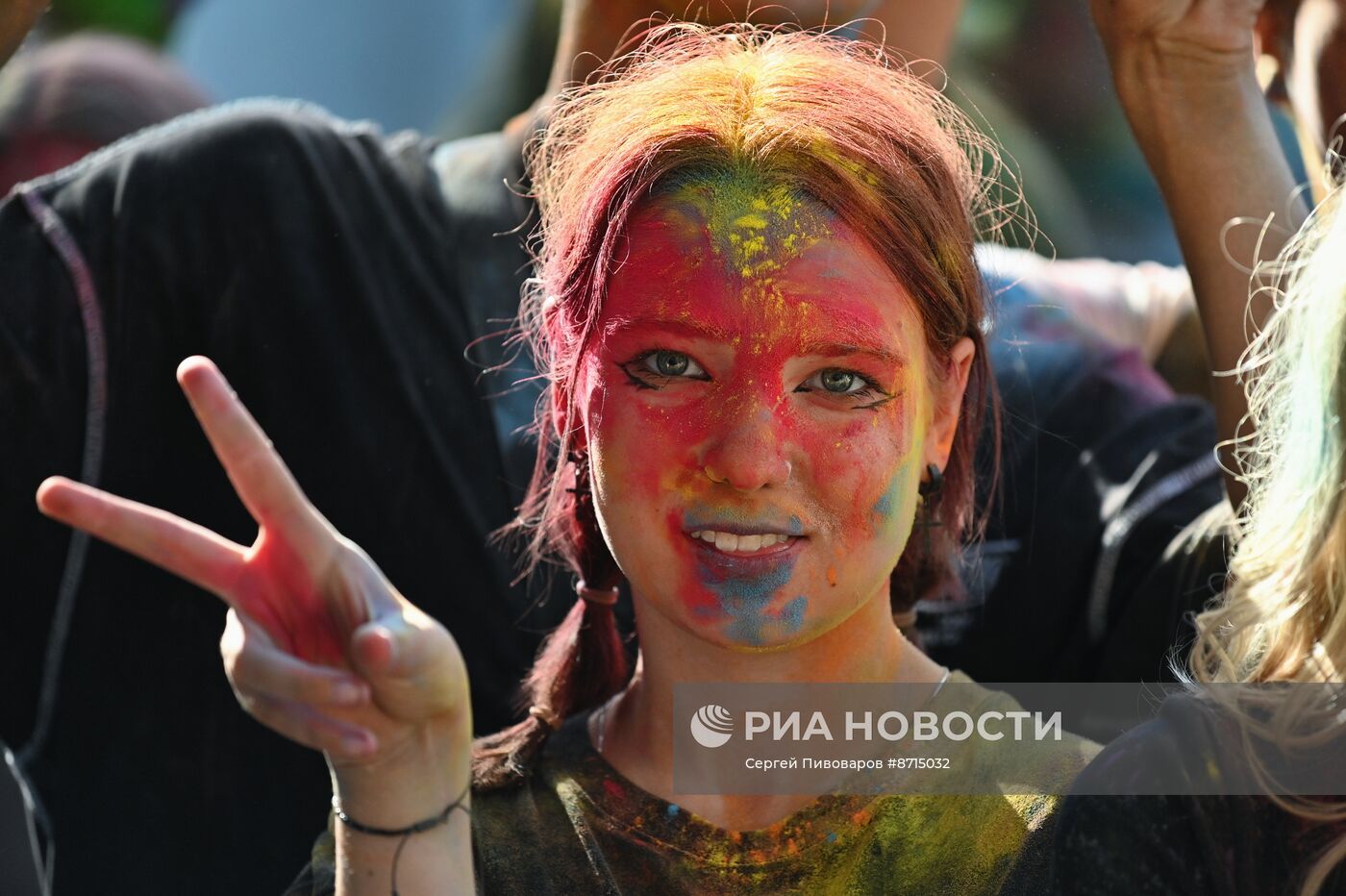 Фестиваль красок в Ростове-на-Дону