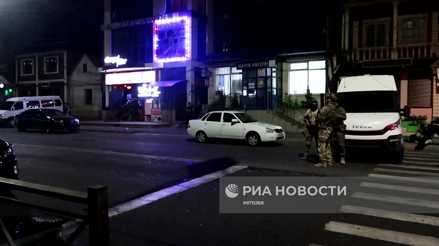 В Дагестане совершены вооруженные нападения на храмы и синагогу