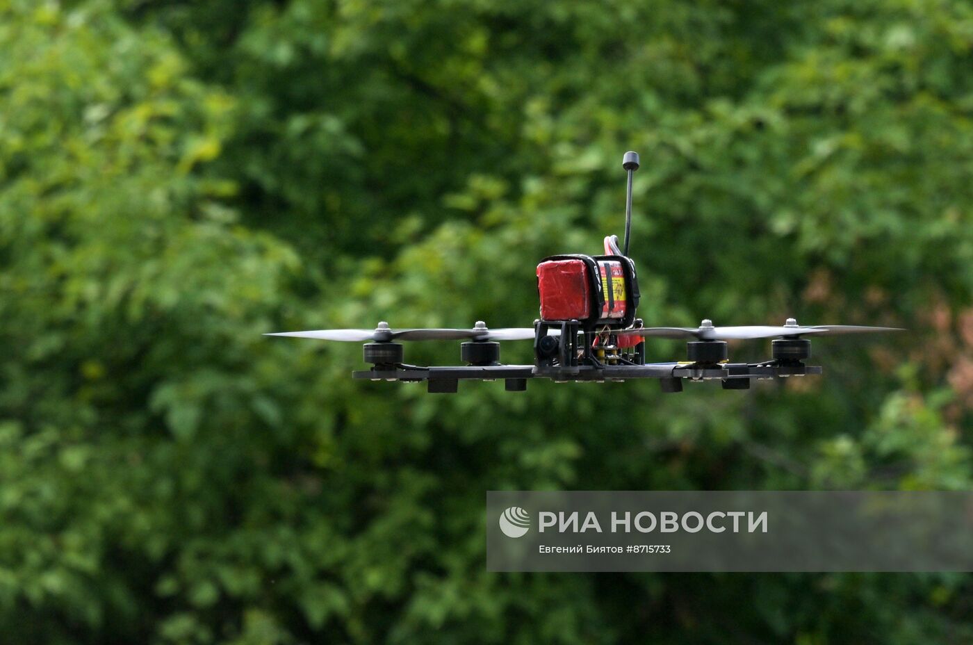 Центр подготовки операторов FPV-дронов "Небесный воин" в ЛНР