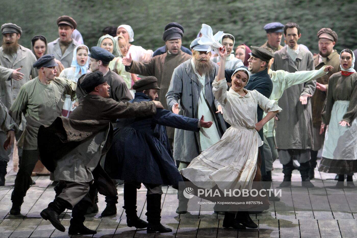 Репетиция оперы "Русалка" в театре К. С. Станиславского и В. И. Немировича-Данченко