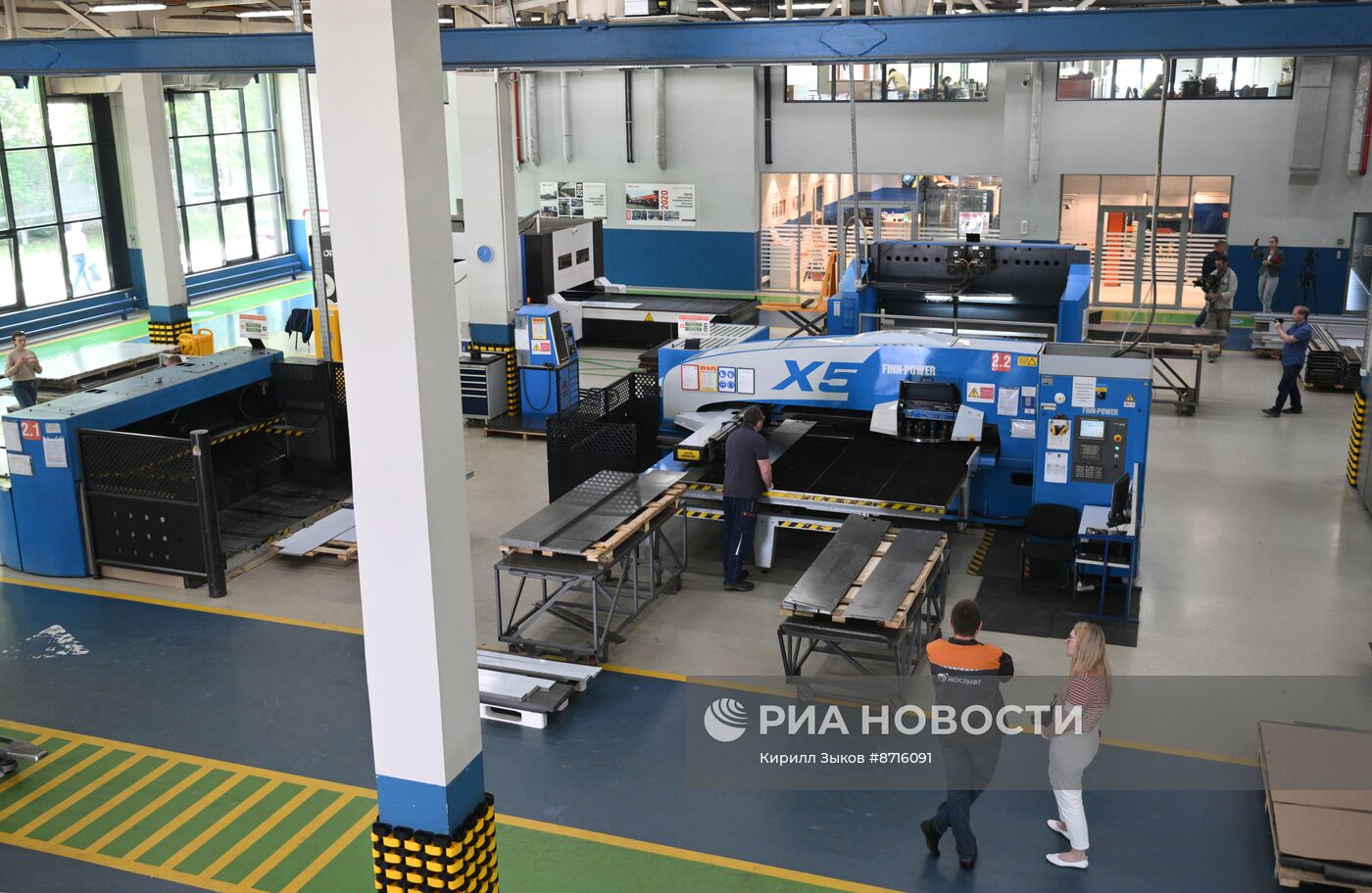 Производство лифтов в Индустриальном центре