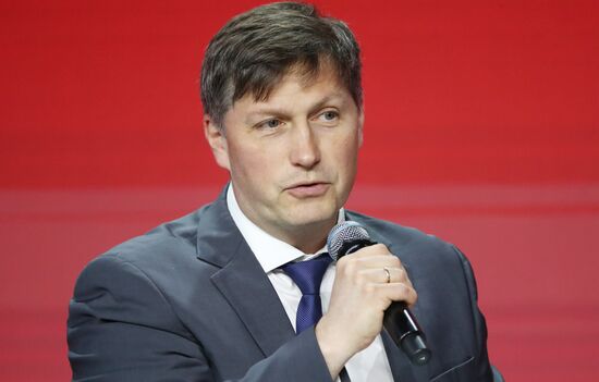 Выставка "Россия". Пленарная сессия "Пространство будущего: Центрально-Черноземный макрорегион"