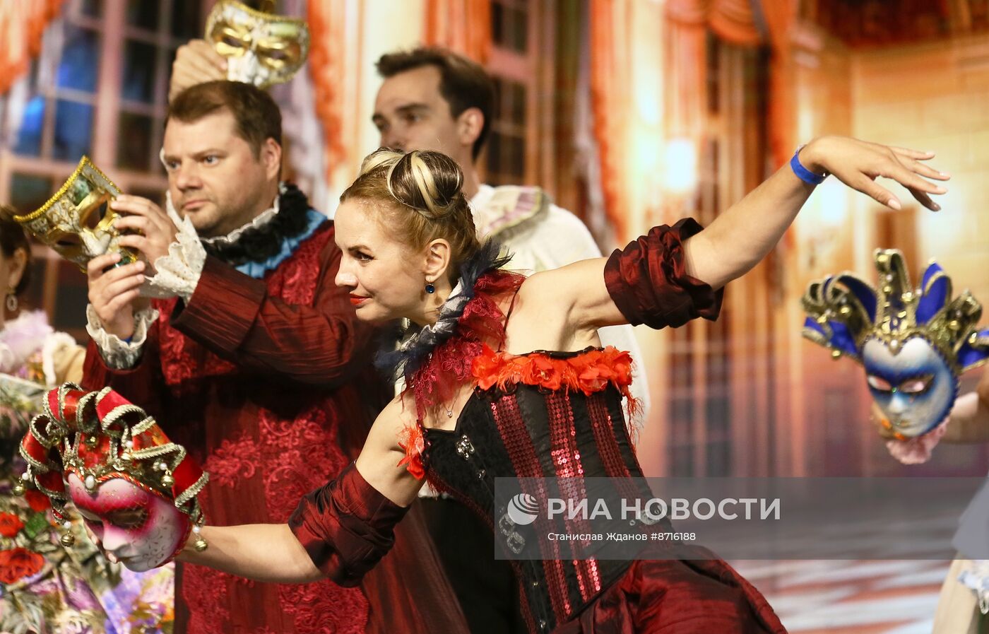 Выставка "Россия". Презентация театральных фестивалей Тамбовской области "Тамбовщина театральная"