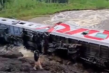 В Коми сошел с рельсов пассажирский поезд