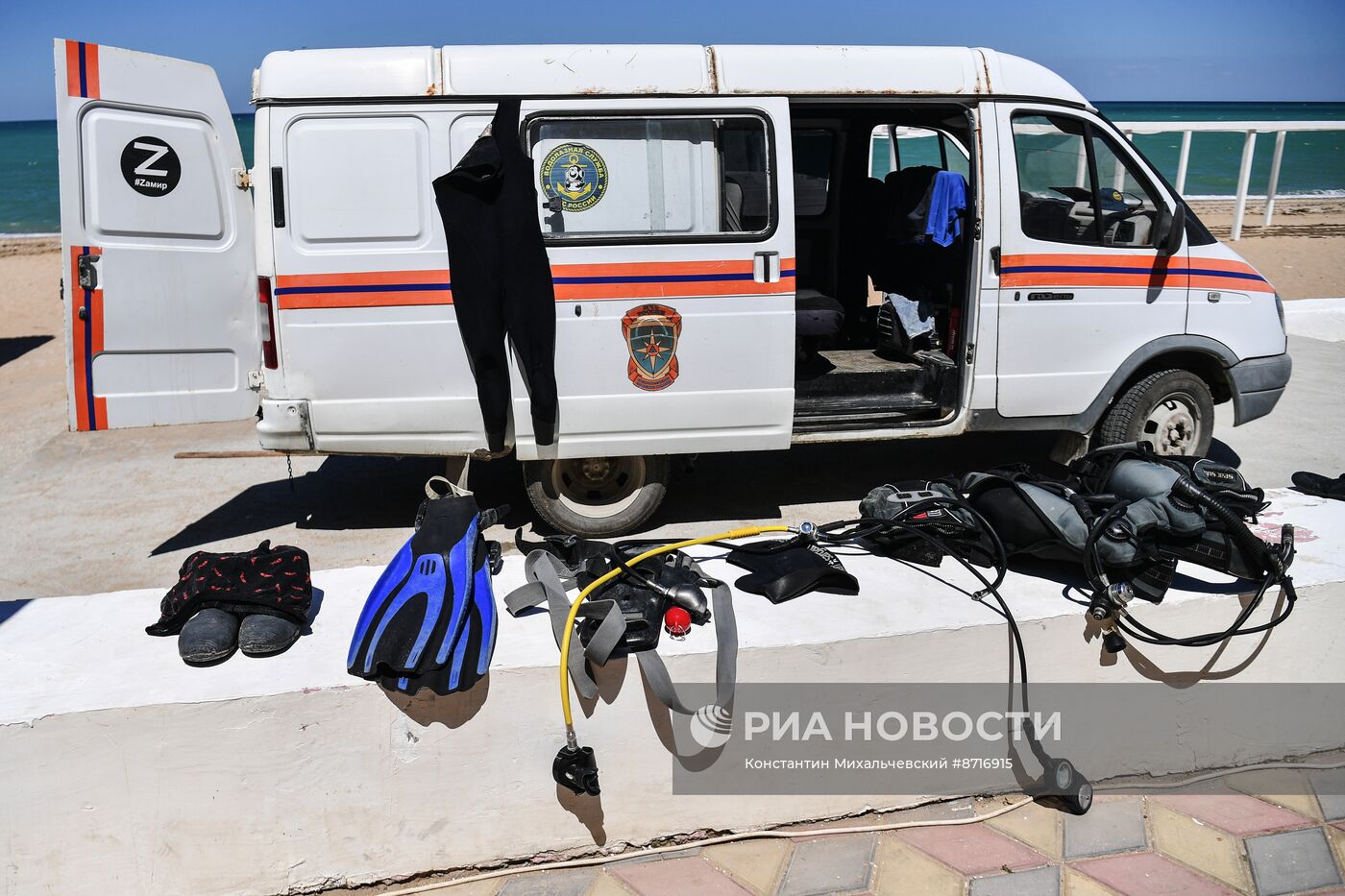 В Севастополе водолазы МЧС обнаружили неразорвавшийся боеприпас