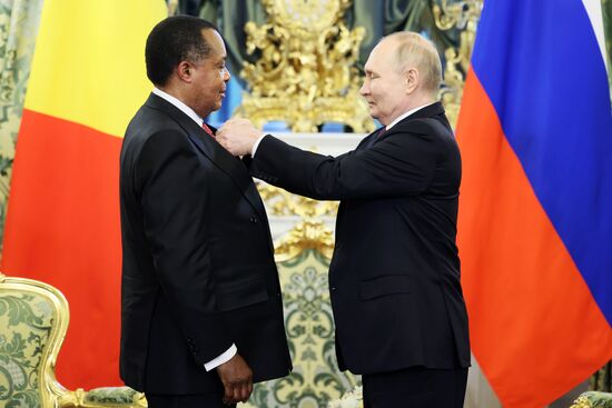 Президент Владимир Путин встретился с президентом Конго Дени Сассу-Нгессо