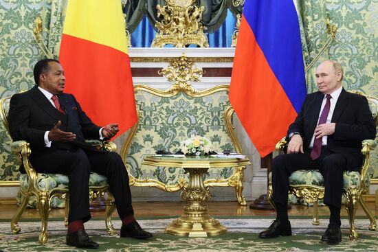 Президент Владимир Путин встретился с президентом Конго Дени Сассу-Нгессо