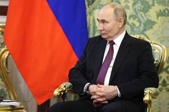 Президент Владимир Путин встретился с президентом Конго Дени Сассу-Нгессо