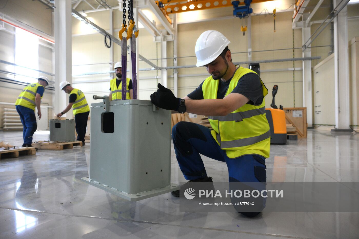 Сборка оборудования ускорительного комплекса ЦКП "СКИФ"