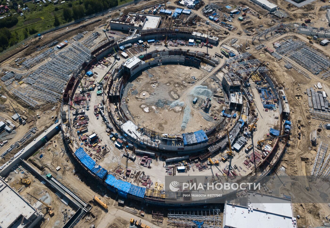 Сборка оборудования ускорительного комплекса ЦКП "СКИФ"