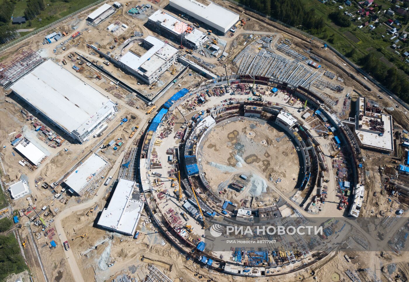 Сборка оборудования ускорительного комплекса ЦКП "СКИФ"