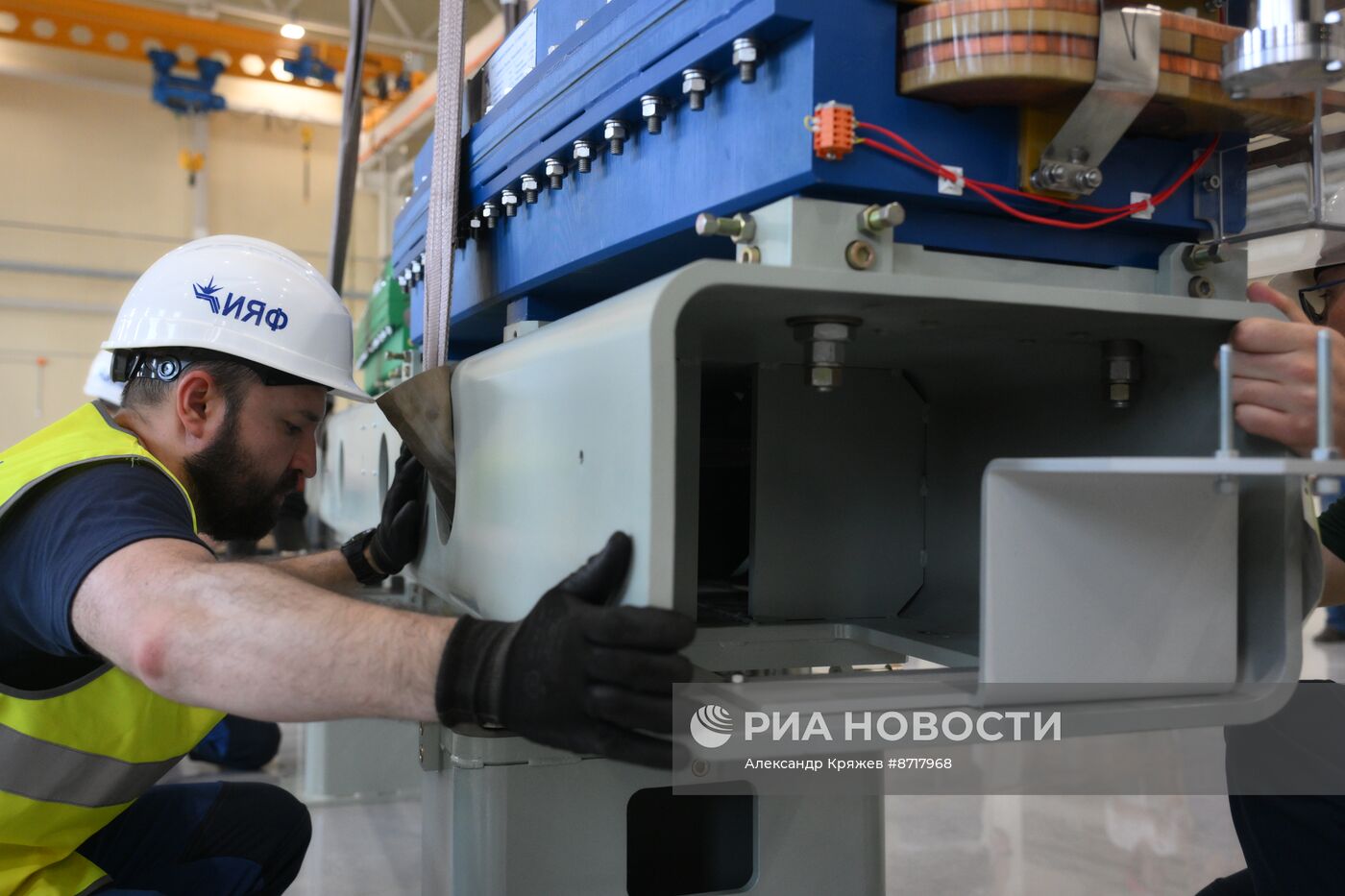 Сборка оборудования ускорительного комплекса ЦКП "СКИФ"