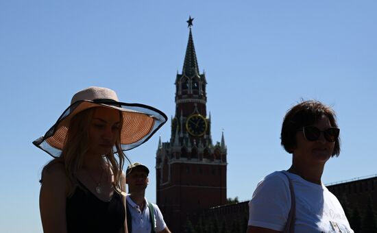 Жаркая погода в Москве