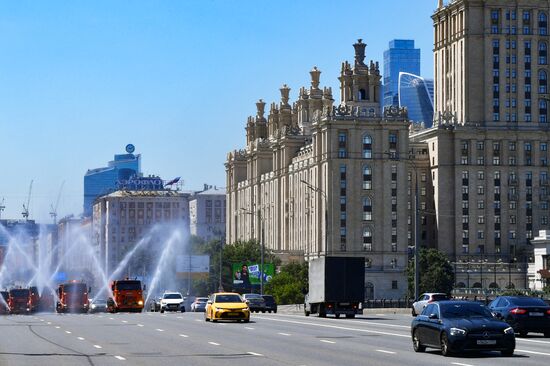 Жаркая погода в Москве