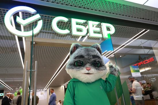 Открытие полноформатных отделений Сбера в ДНР и ЛНР