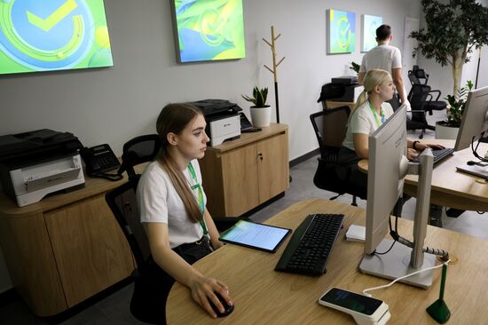 Открытие полноформатных отделений Сбера в ДНР и ЛНР