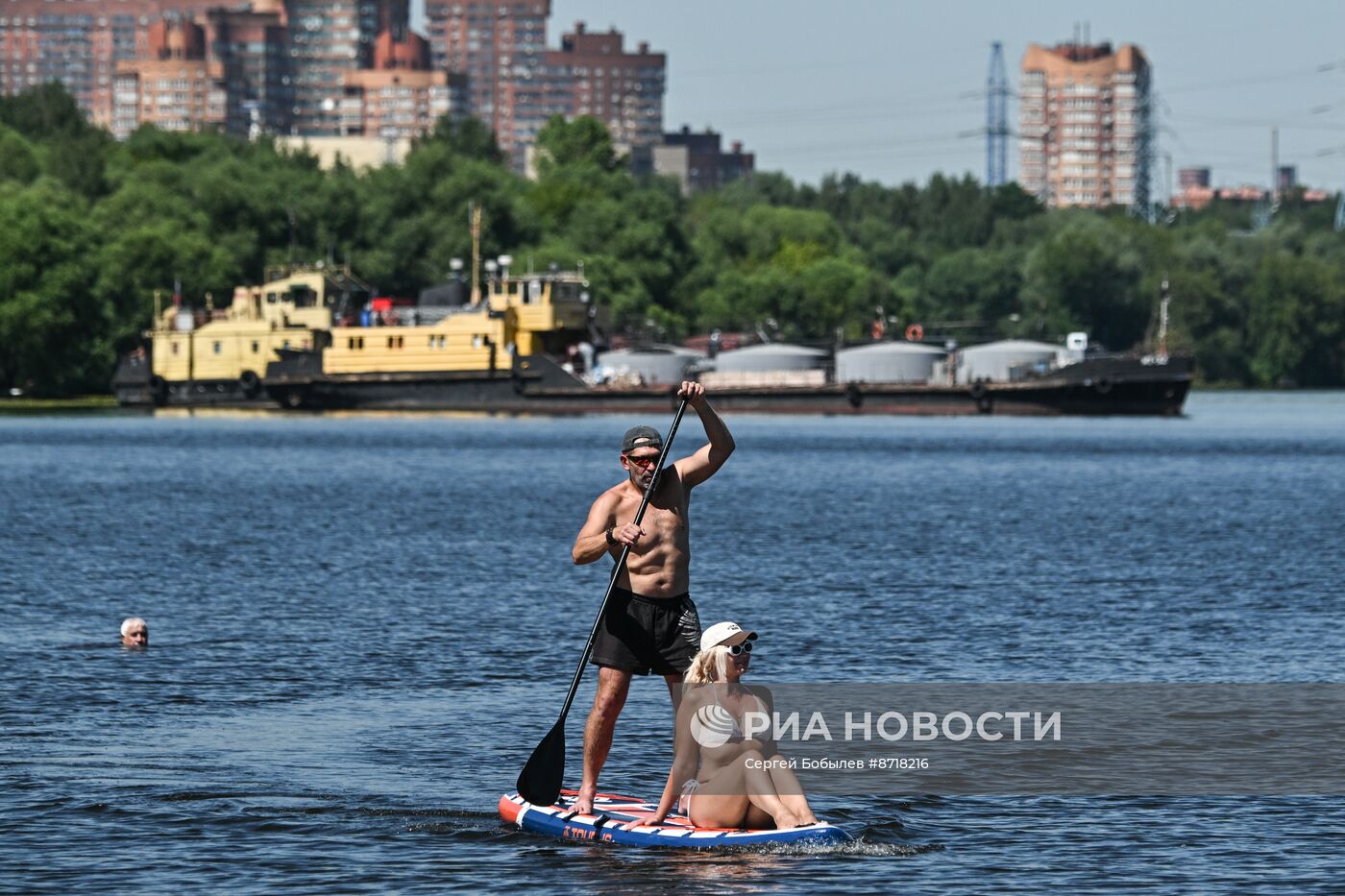 Жаркая погода в Москве