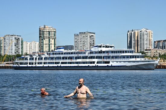 Жаркая погода в Москве