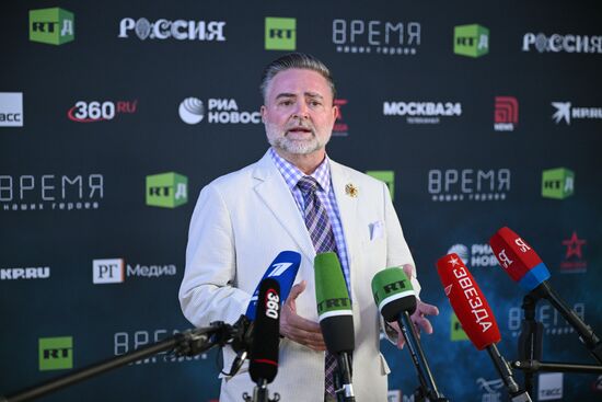 Выставка "Россия". Церемония открытия Международного фестиваля документального кино "RT.Док: Время наших героев"