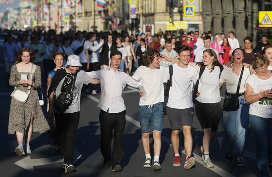 Праздник выпускников школ "Алые паруса" в Санкт-Петербурге