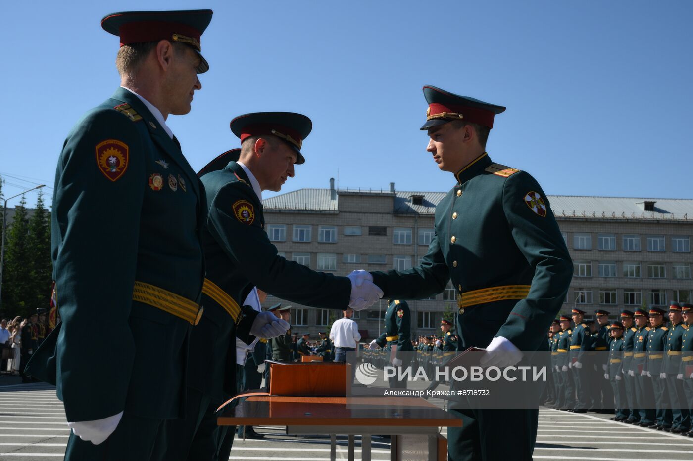 Выпуск офицеров в Новосибирском военном институте войск национальной гвардии РФ