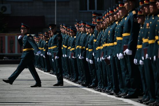 Выпуск офицеров в Новосибирском военном институте войск национальной гвардии РФ