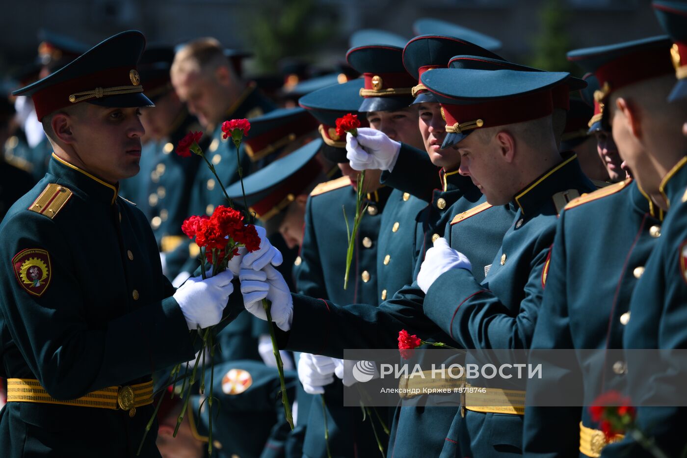 Выпуск офицеров в Новосибирском военном институте войск национальной гвардии РФ