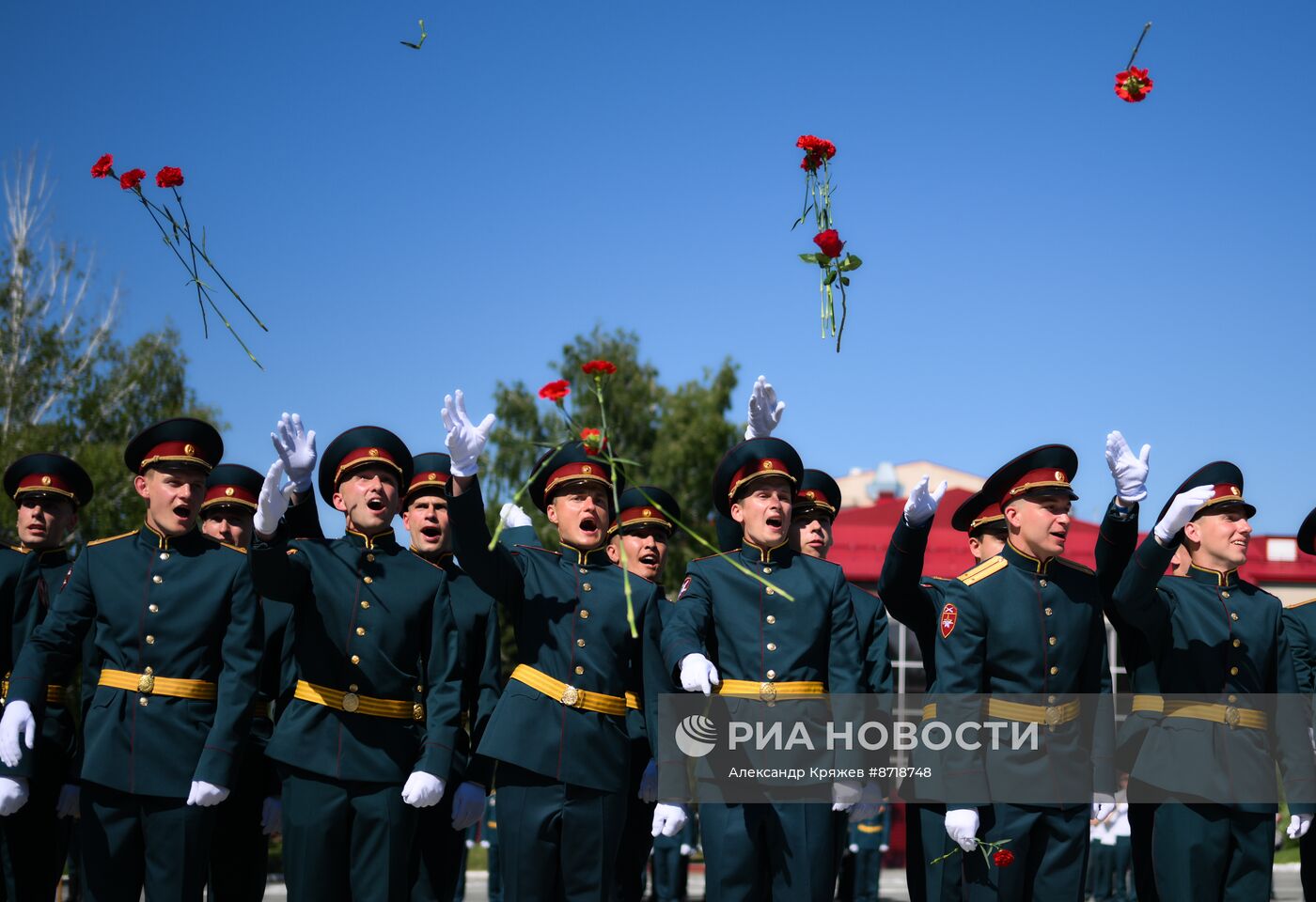 Выпуск офицеров в Новосибирском военном институте войск национальной гвардии РФ