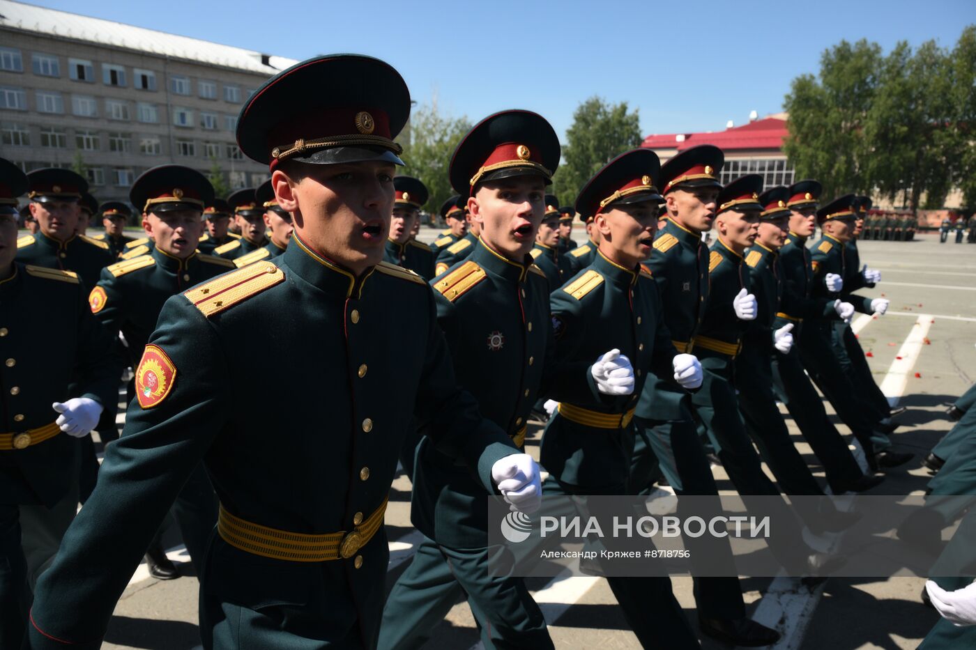 Выпуск офицеров в Новосибирском военном институте войск национальной гвардии РФ