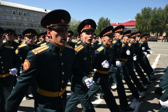 Выпуск офицеров в Новосибирском военном институте войск национальной гвардии РФ