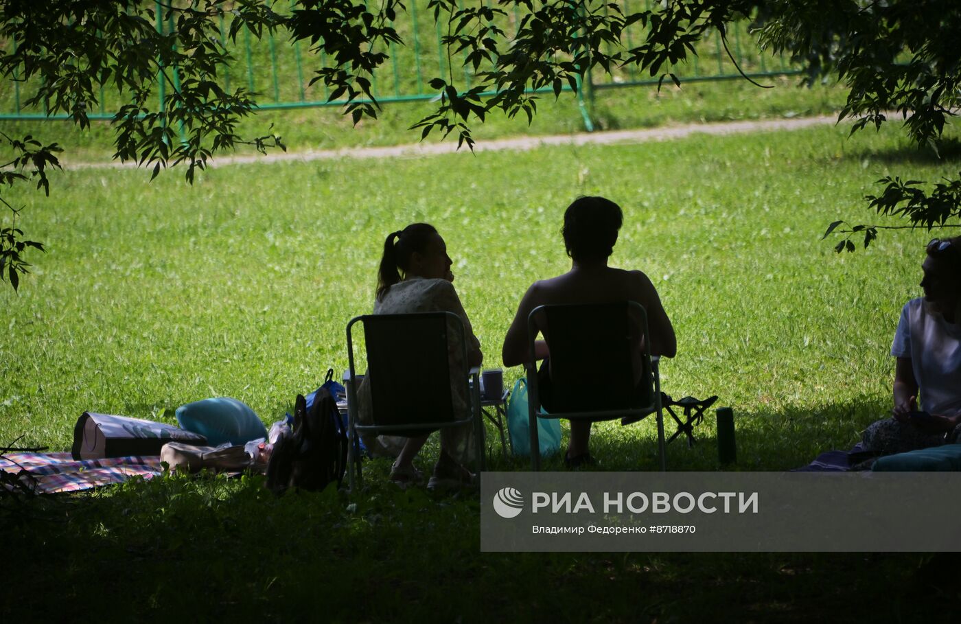 Отдых в Воронцовском парке в Москве