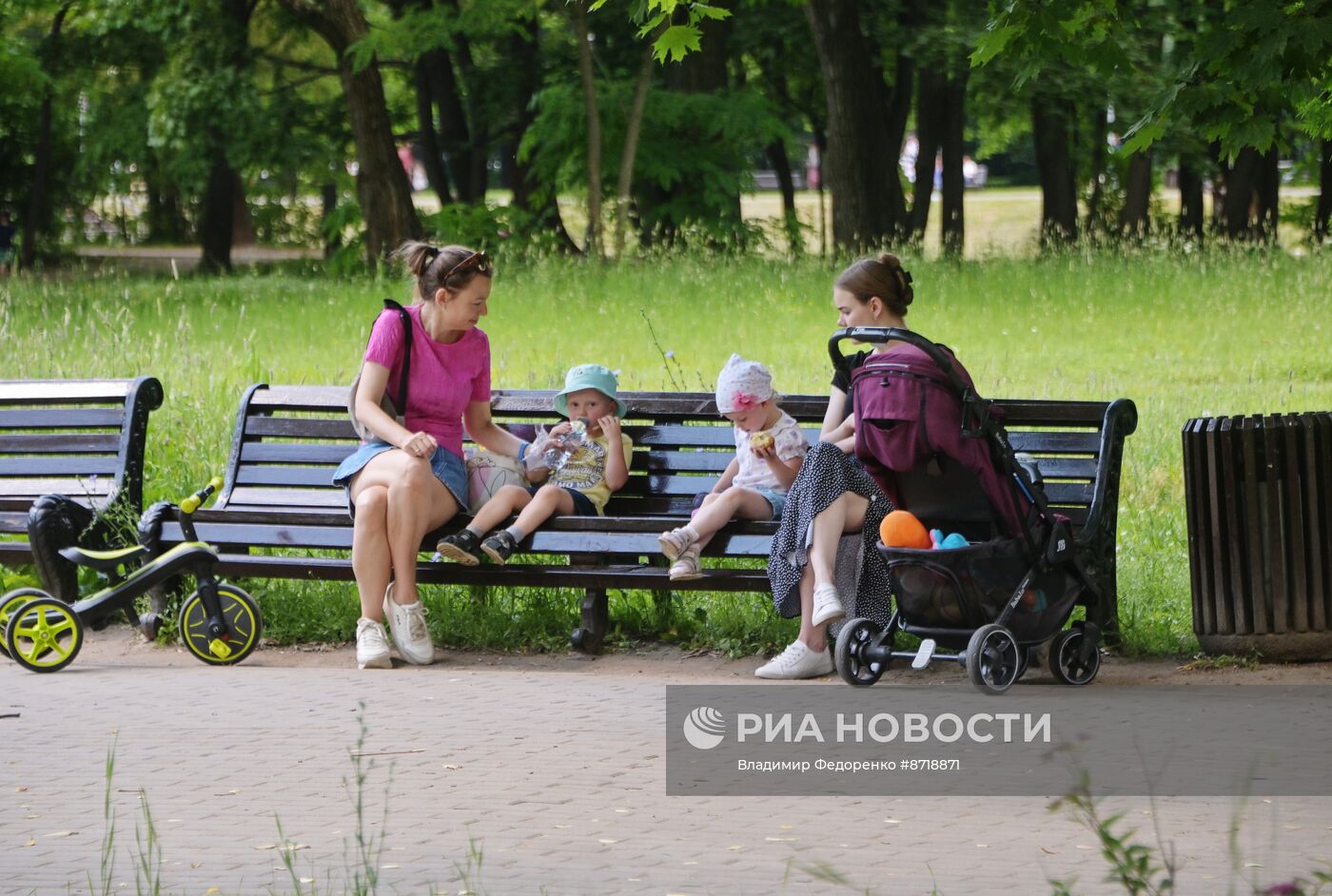 Отдых в Воронцовском парке в Москве