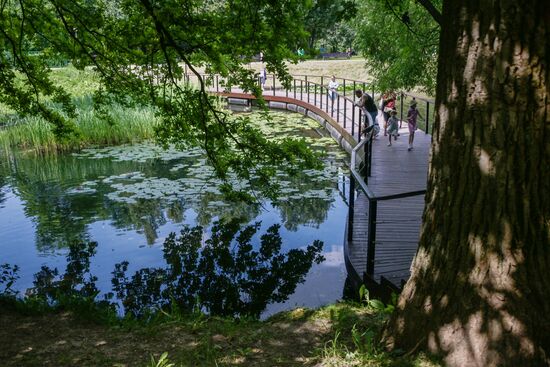 Отдых в Воронцовском парке в Москве