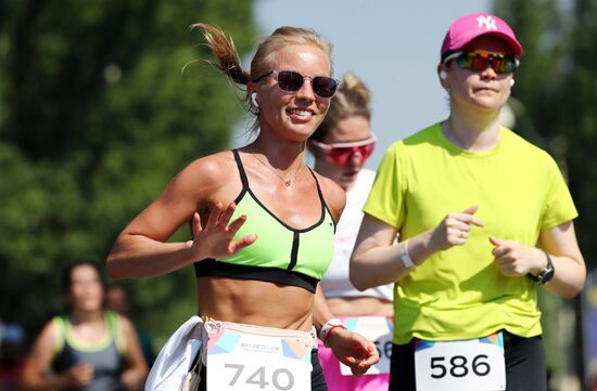 Выставка "Россия". Забег "Яркие люди"