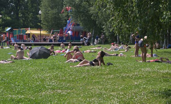 Отдых горожан в Москве