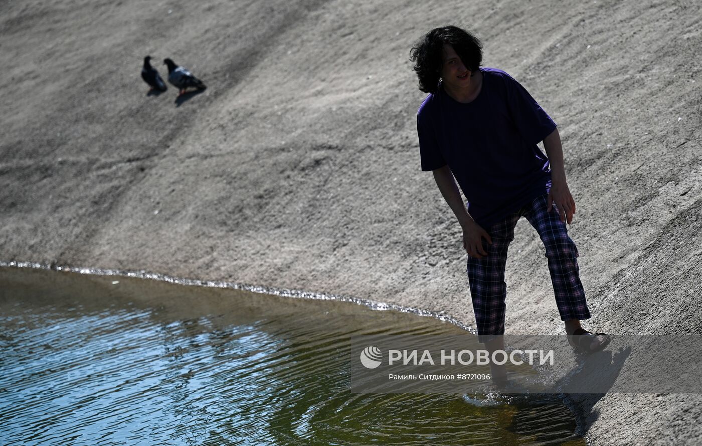 Жаркая погода в Москве