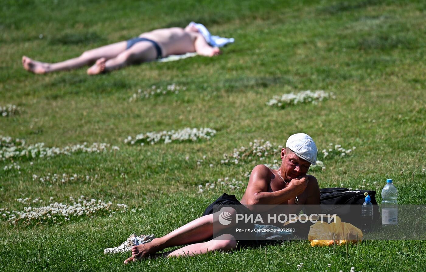 Жаркая погода в Москве