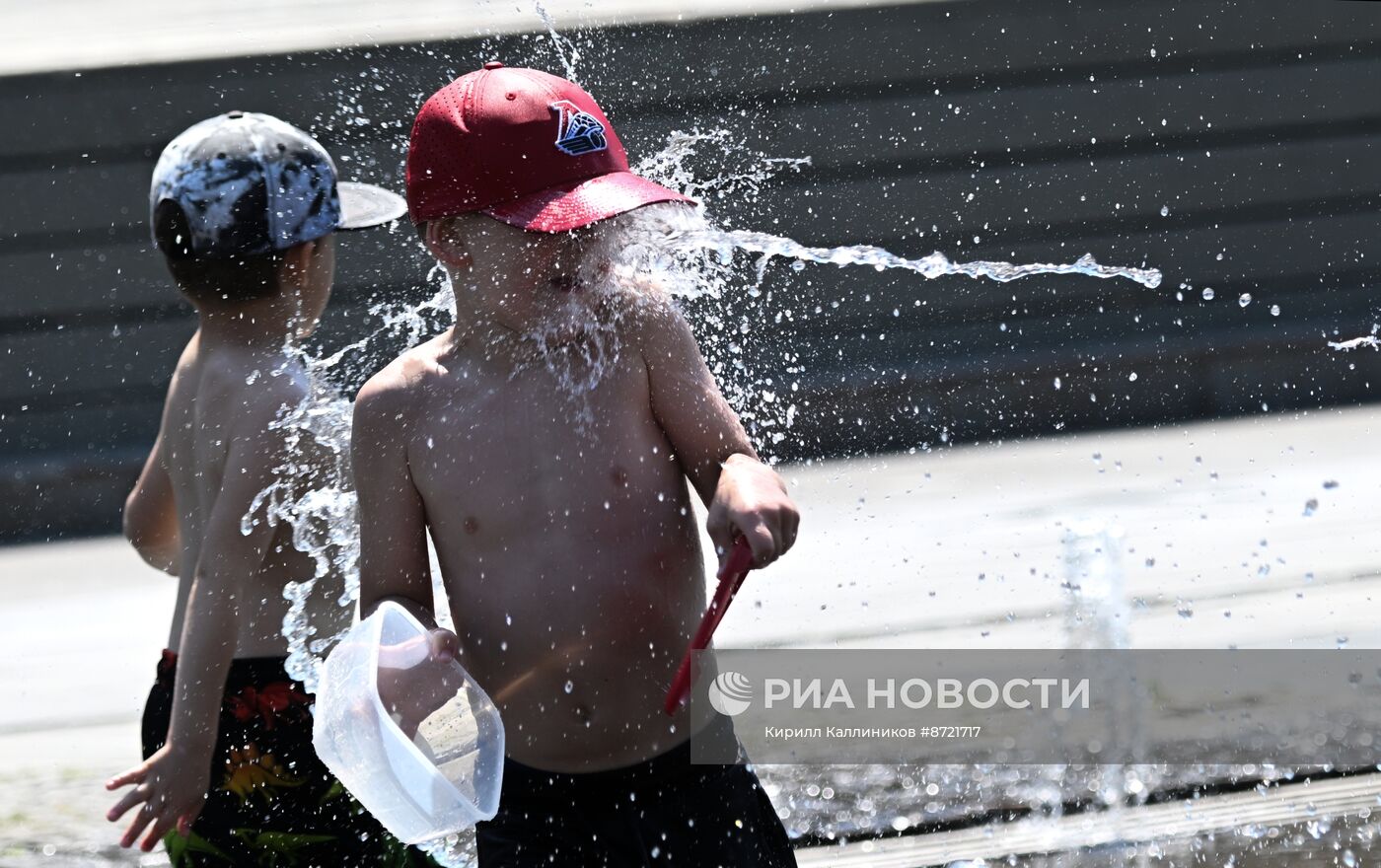 Жаркая погода в Москве