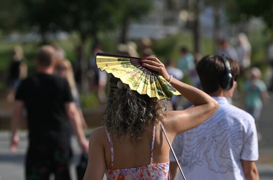 Жаркая погода в Москве