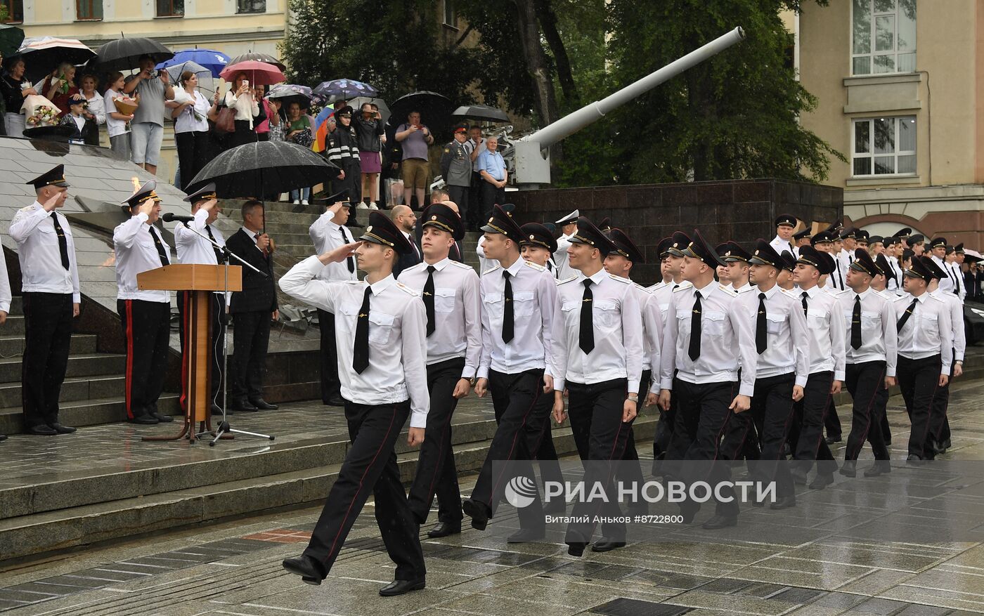 Выпуск Дальневосточного юридического института
