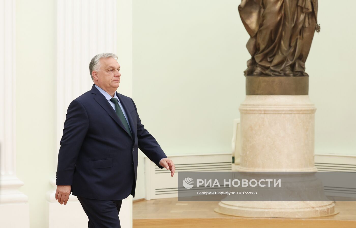 Президент РФ Владимир Путин встретился с премьер-министром Венгрии В. Орбаном