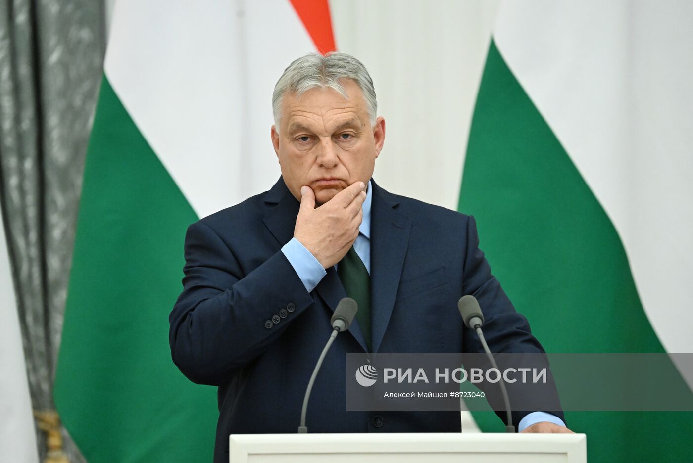 Президент РФ Владимир Путин встретился с премьер-министром Венгрии В. Орбаном